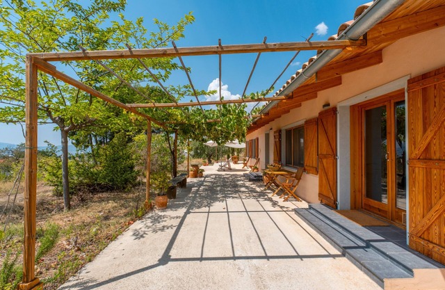 Country House 'Lluna' with Mountain View, Shared Pool and Wi-Fi