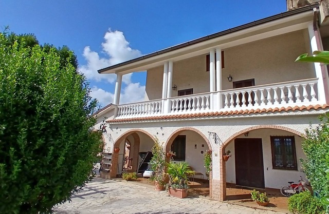 Country house located in the Anagni countryside, south of Rome.