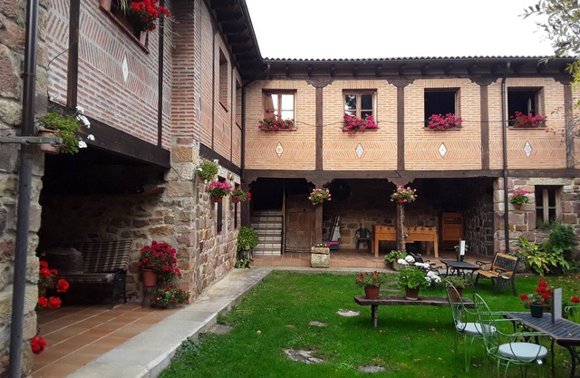 Country House 'Nido Patio' with Mountain View, Shared Terrace and Wi-Fi