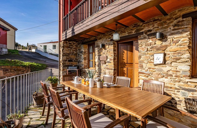 Country House 'Quintana' with Mountain View, Private Terrace and Wi-Fi