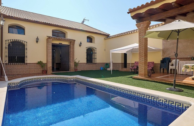 Country House 'Santa Fe' with Private Pool, Wi-Fi and Air Conditioning