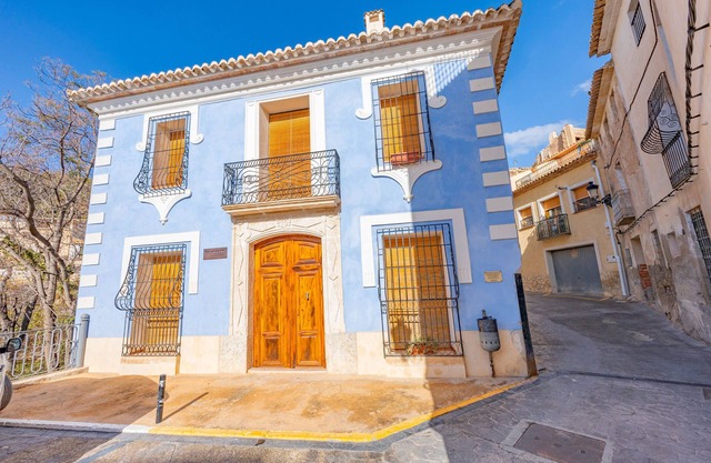Country House 'Vivienda La Señoria' with Mountain View, Shared Garden and Wi-Fi