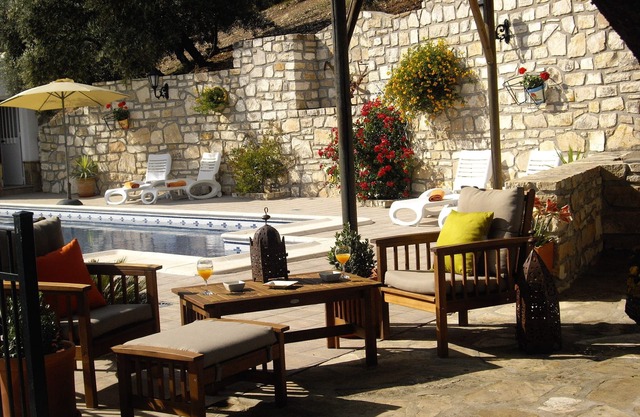 Country House with large Pool and Stunning Views. Near the Historic Iznajar