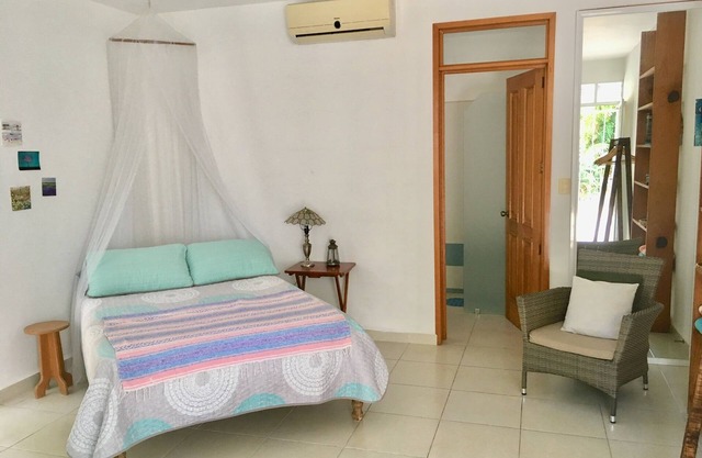 Cozumellow Studio. Beautiful, Cozy and Bright. Excellent location.