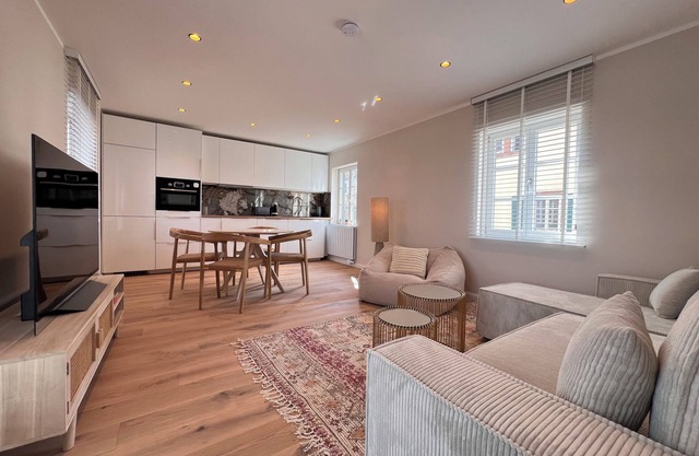 Cozy 1-bedroom Apt. WiFi, AC, in Flörsheim am Main/15 min to Frankfurt Airport