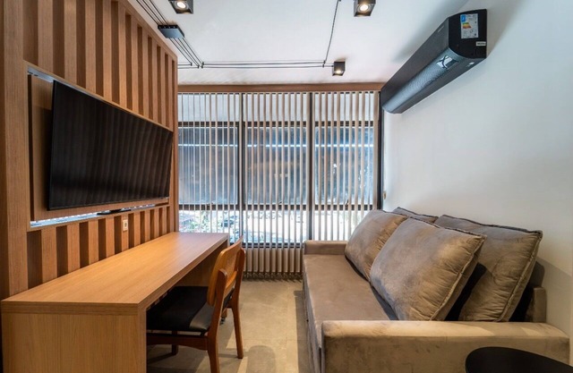 Cozy 1-bedroom apartment in lovely Brasília with AC