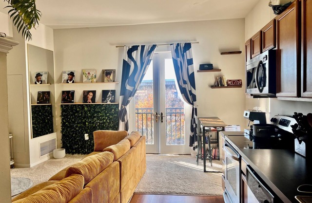 Cozy 1-bedroom apt on the beautiful Wilmington Riverfront with fitness room