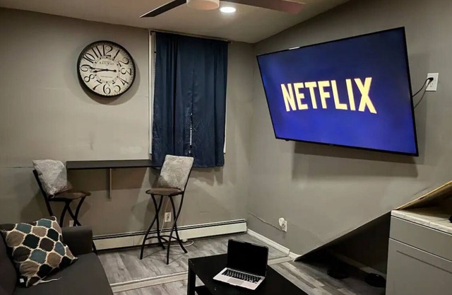 Cozy 2 Bed Room Apartment near Airport