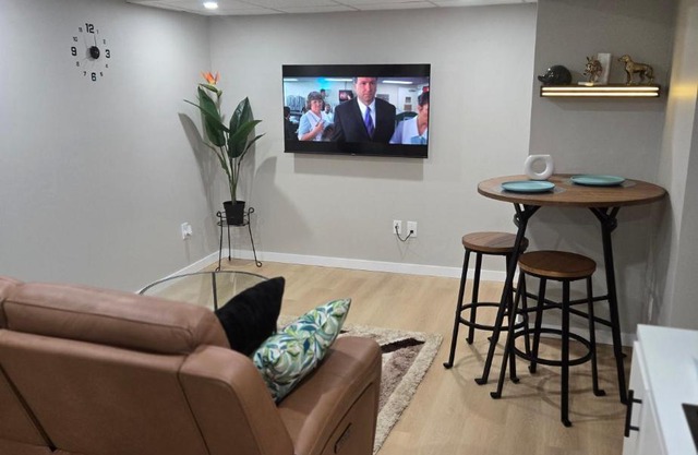 Cozy 2 bedroom basement with side entrance