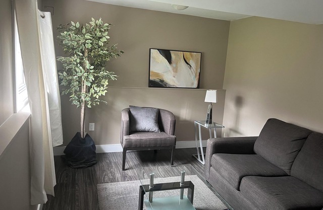 Cozy 2-bedroom retreat – comfort, style, and relaxation await you