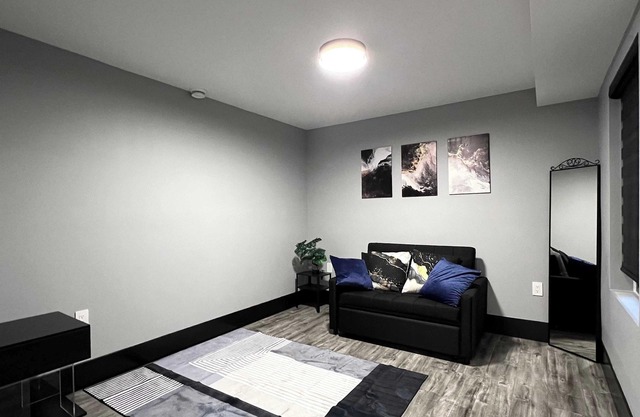 Cozy 2-Bedroom Retreat in Burnaby