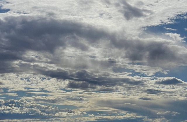 Cozy 2-bedroom RV in enchanting Carrizozo with AC on 5.5 acres!