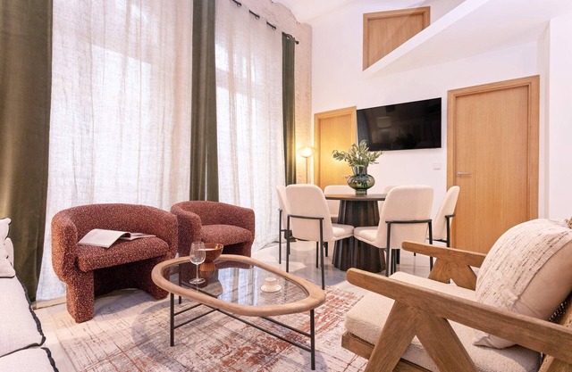 Cozy 3BD duplex in seville center. Gran Poder II