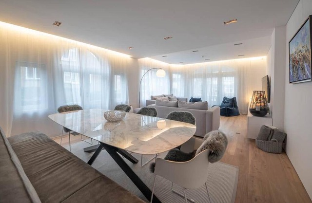 Cozy 3BD House with private terrace and parking