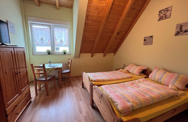 Cozy attic with 2 rooms, kitchen and bathroom for 2-4 persons