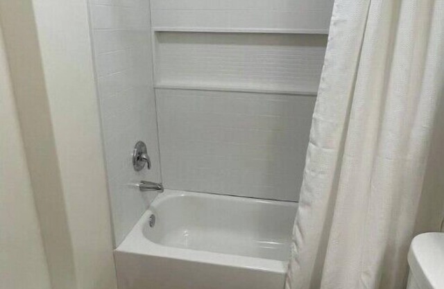 Cozy abode w/scenic drive to nearby lakes/Glacier National Park and Big Mountain