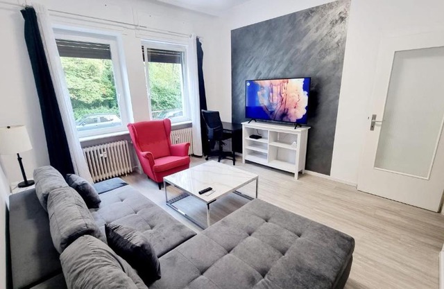 Cozy and Modern 1 Bedroom 3 room Apartment