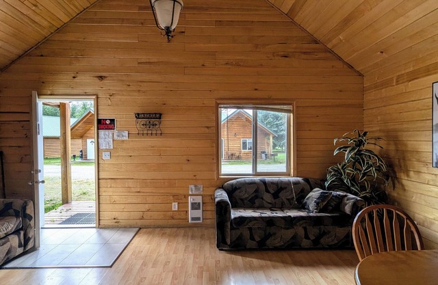 Cozy and Relaxing Getaway Cabin #5n