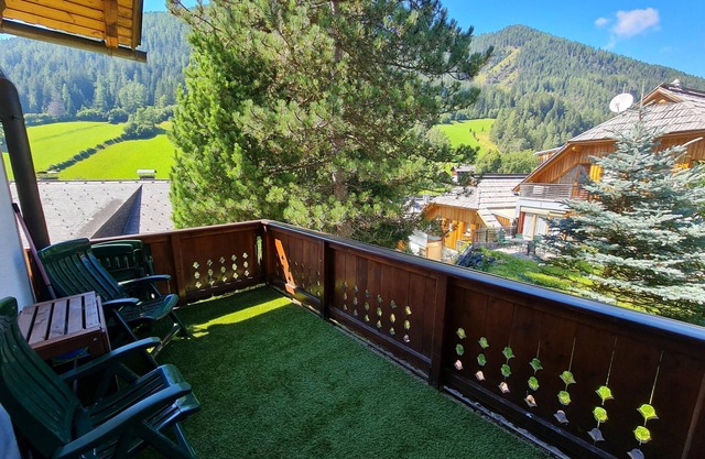 Cozy Apartment With Mountain View