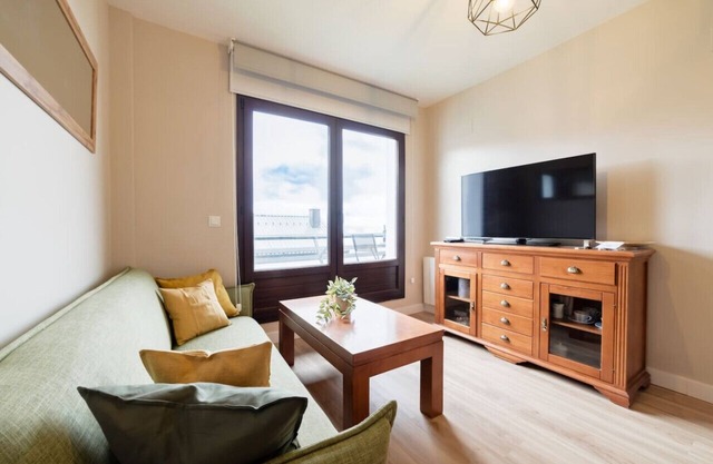 Cozy Apartment Free Parking Terrace & Views