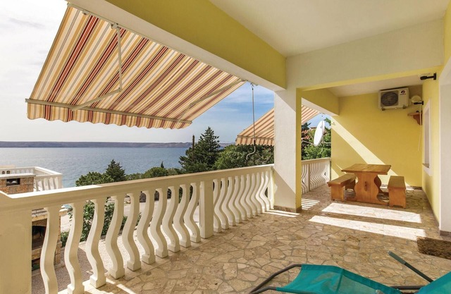 Cozy apartment in Lukovo Sugarje