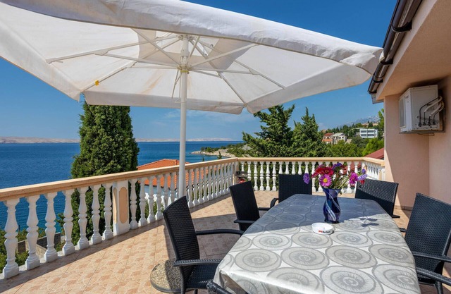 Cozy apartment in Baric Draga