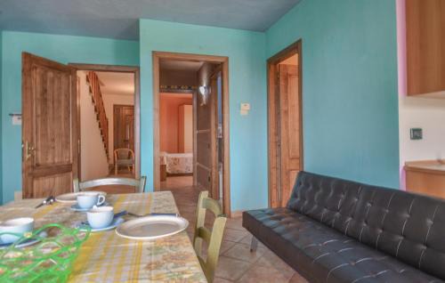 Cozy Apartment In Ilbono With Wifi