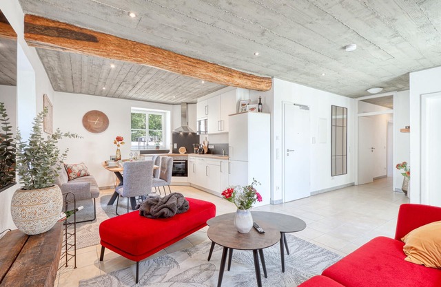 Cozy apartment in Irrhausen with sauna