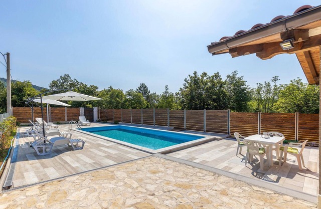 Cozy apartment in Skalnica with WiFi