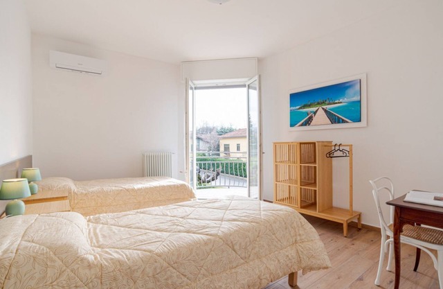 Cozy apartment with balcony! Grigna House