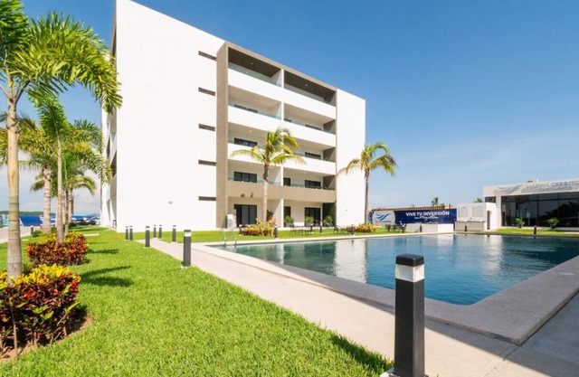 Cozy apartment with pools near the beach