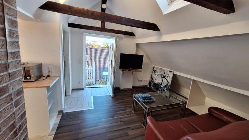 Cozy apartment with S-Bahn connection to Frankfurt