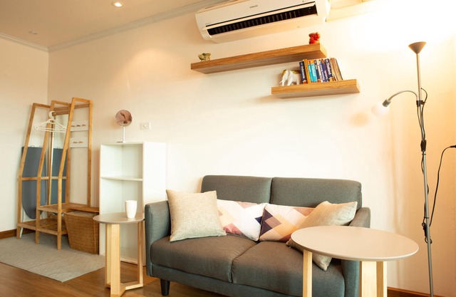 Cozy & Bright Studio on Nimman rd. Panoramic view!