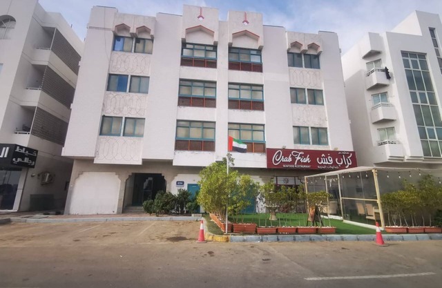 Cozy building in awesome Abu Dhabi with WiFi, AC