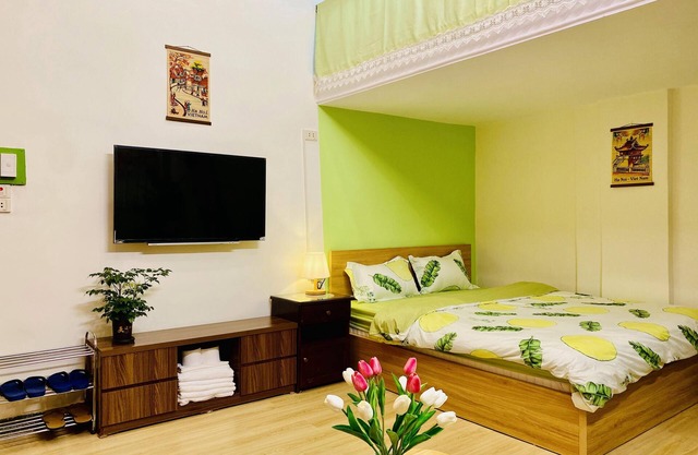 Cozy Camellia's home in Old Qualter