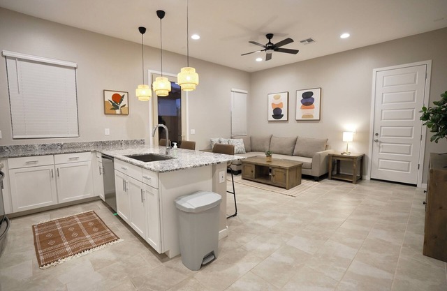 Cozy Casita w/Private Entrance in North Phoenix!