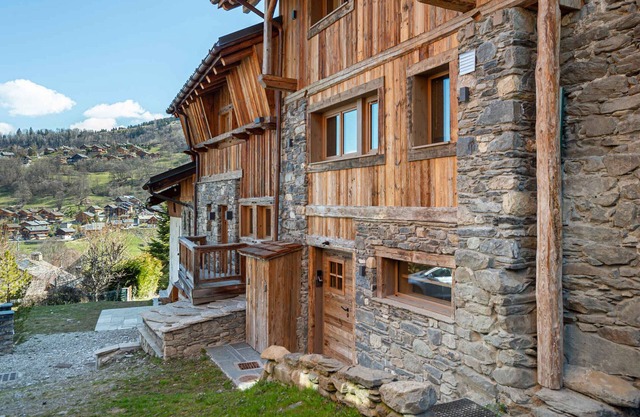 Cozy Chalet with Garden, Near Ski Lifts and Free Bus
