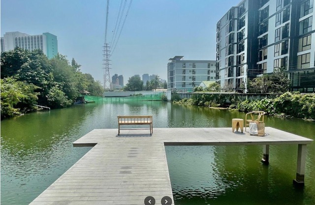 Cozy City Studio with Fast WiFi & Balcony Views — 5 Minutes to MRT Metro!