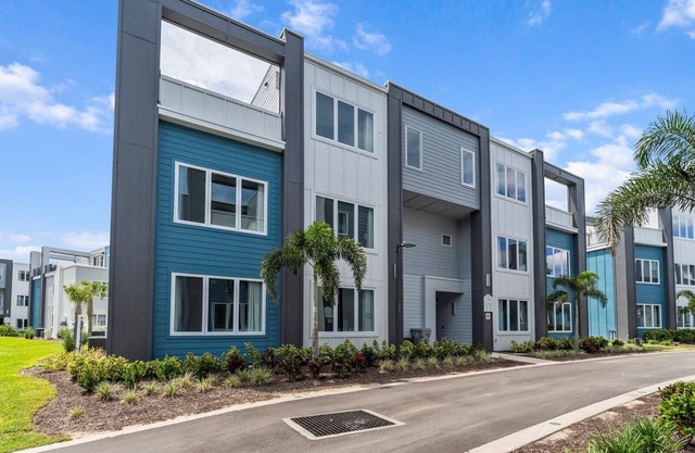 Cozy condo near Disney with Resort & Waterpark Access - B5-120