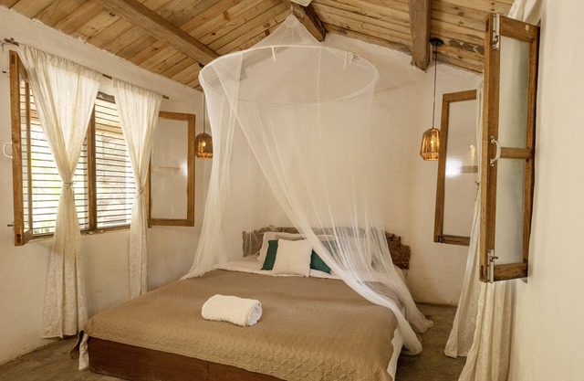 Cozy Cottage in Eco Yoga Retreat Center surrounded by Raw Nature