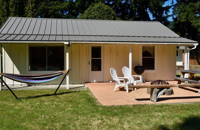 Cozy Cottage on the Rogue River