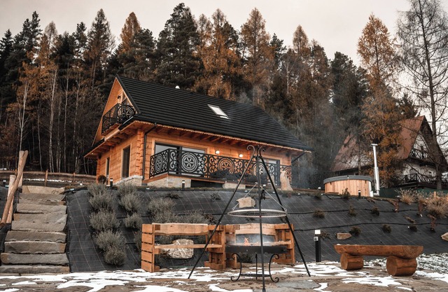 Cozy cottage in modern highland style with fireplace, hot tub and large garden