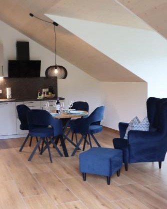 cozy cube 1 Luxury Apartments, nah an der Messe, 30 Minuten zu den Bergen und Seen, 20 Minuten nach München