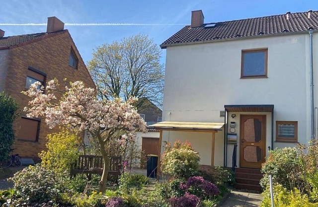 Cozy end terraced house near Hamburg