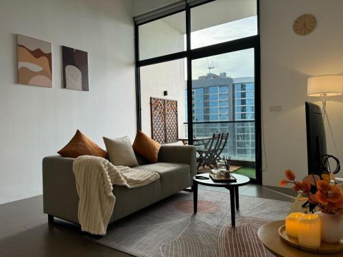 Cozy Fall Suite at EST Bangsar With Garden Scenery