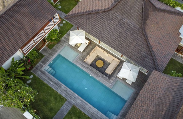 ✯COZY FAMILY✯ 6BR Center Oberoi Seminyak Beach!