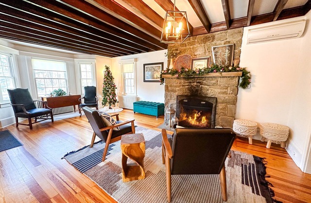 Cozy Family Cottage on Skytop Lodge Property