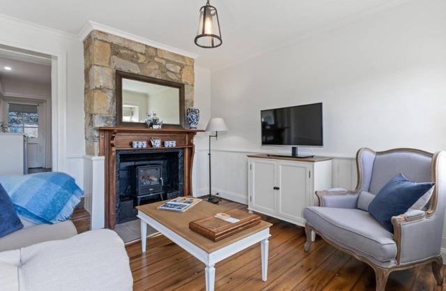 Cozy Georgian Cottages close to Hobart