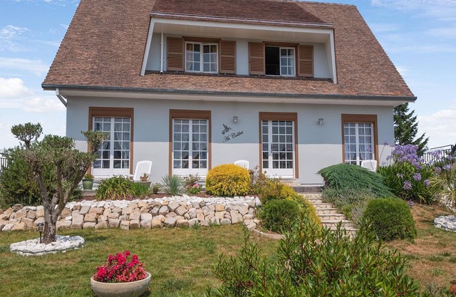 Cozy holiday home in Isigny-sur-Mer