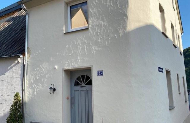 Cozy holiday home in the wine village of Minheim on the Moselle